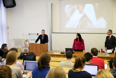 Kubánska veľvyslankyňa na prednášala na EU v Bratislave