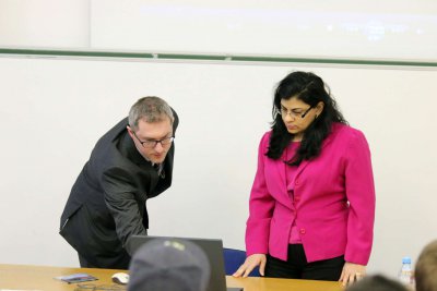 Kubánska veľvyslankyňa na prednášala na EU v Bratislave