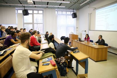 Kubánska veľvyslankyňa na prednášala na EU v Bratislave