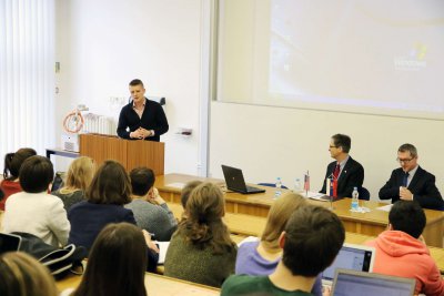 Začal sa ďalší ročník seminára diplomacia v praxi
