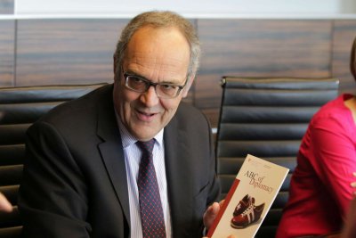 Alexander Wittwer prednášal študentom EU v Bratislave