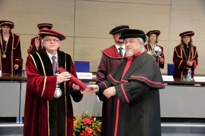 Inaugurácia rektora a dekanov EU v Bratislave