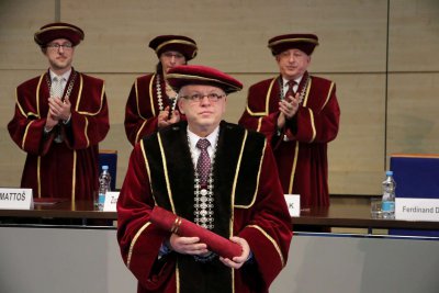 Inaugurácia rektora a dekanov EU v Bratislave