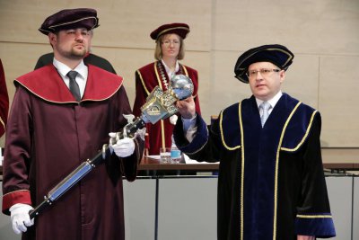 Inaugurácia rektora a dekanov EU v Bratislave