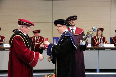 Inaugurácia rektora a dekanov EU v Bratislave