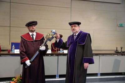 Inaugurácia rektora a dekanov EU v Bratislave