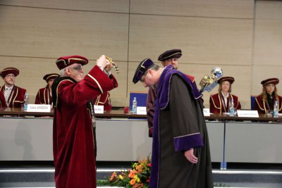 Inaugurácia rektora a dekanov EU v Bratislave