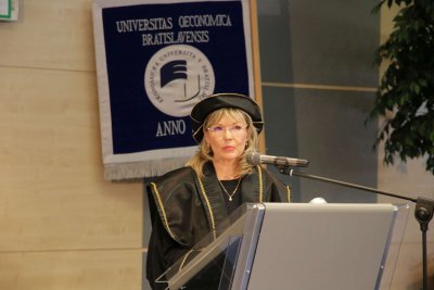 Inaugurácia rektora a dekanov EU v Bratislave