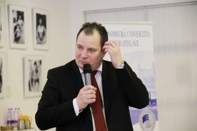 Univerzitné udalosti » Spoločné rokovanie Akreditačnej komisie so Slovenskou rektorskou konferenciou