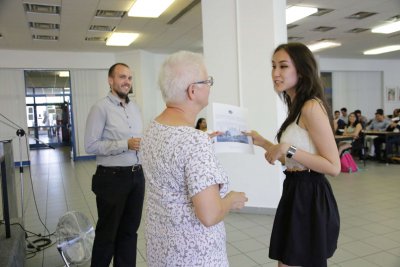 Ukončenie letnej školy Doing Business 2016