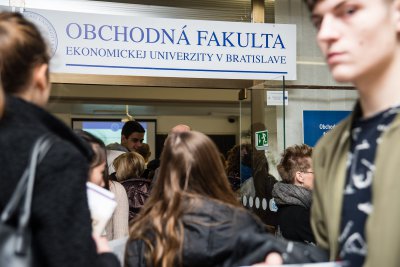 Ekonomická univerzita v Bratislave opäť po roku pripravila Informačný deň pre uchádzačov o štúdium na univerzite