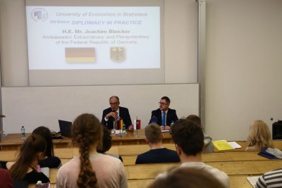 Nemecký veľvyslanec diskutoval o aktuálnych výzvach v Európe