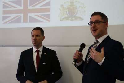 Témou Diplomacie v praxi bol brexit