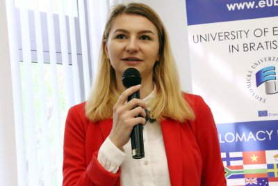 Univerzitné udalosti » Bulharská veľvyslankyňa na EU v Bratislave