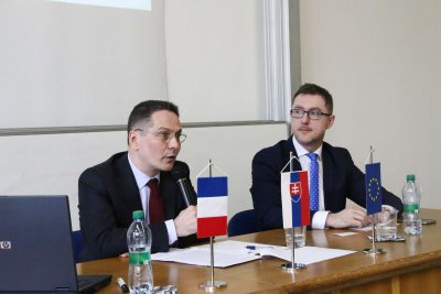 Francúzsky veľvyslanec hosťom Diplomacie v praxi 