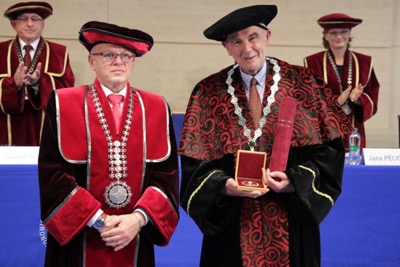 Univerzitné udalosti » The University of Economics in Bratislava awarded the honorary scientific degree Doctor Honoris Causa to Andreas Wörgötter