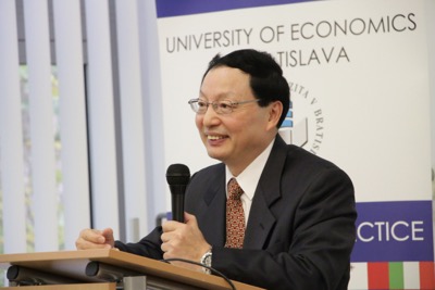 Univerzitné udalosti » Ekonomická diplomacia Číny