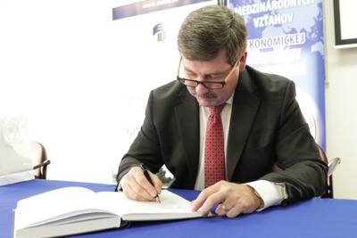 Otvorenie výstavy „100 rokov slovenskej diplomacie“