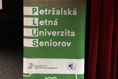 3. ročník Petržalskej letnej univerzity seniorov úspešne začal