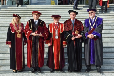 Ekonomická univerzita v Bratislave udelila čestné vedecké hodnosti „doctor honoris causa“ 