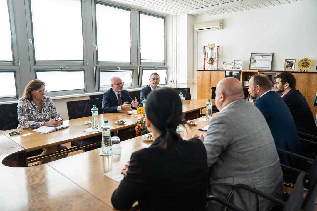 Trnavský samosprávny kraj začína spolupracovať s Ekonomickou univerzitou v Bratislave