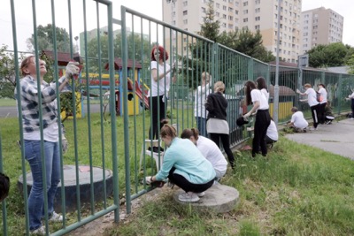 Udržateľná EUBA sa pridala k firmám na NM´22, ktoré aj tento rok pomáhali skrášľovať svoje mesto