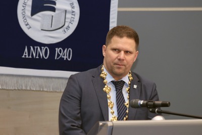 Univerzita tretieho veku Ekonomickej univerzity v Bratislave otvorila akademický rok 2022/2023