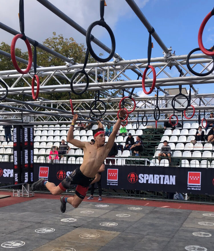 Študent FPM majstrom sveta v Spartan Trifecta Race 2022