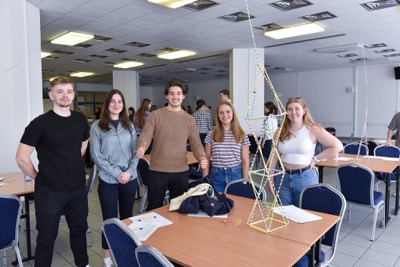 Projekt Central Europe Connect už po 9. krát spojil študentov ekonomických univerzít z Bratislavy, Viedne a Varšavy