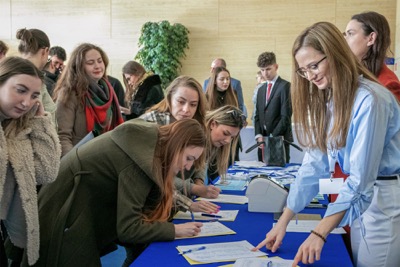 16. ročník Modelovej konferencie Fakulty medzinárodných vzťahov