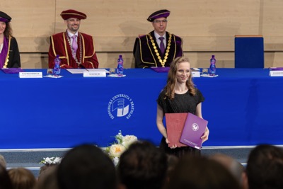 Blahoželáme čerstvým absolventom Ekonomickej univerzity v Bratislave