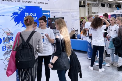 EUBA na veľtrhoch pre stredoškolákov - uchádzačov