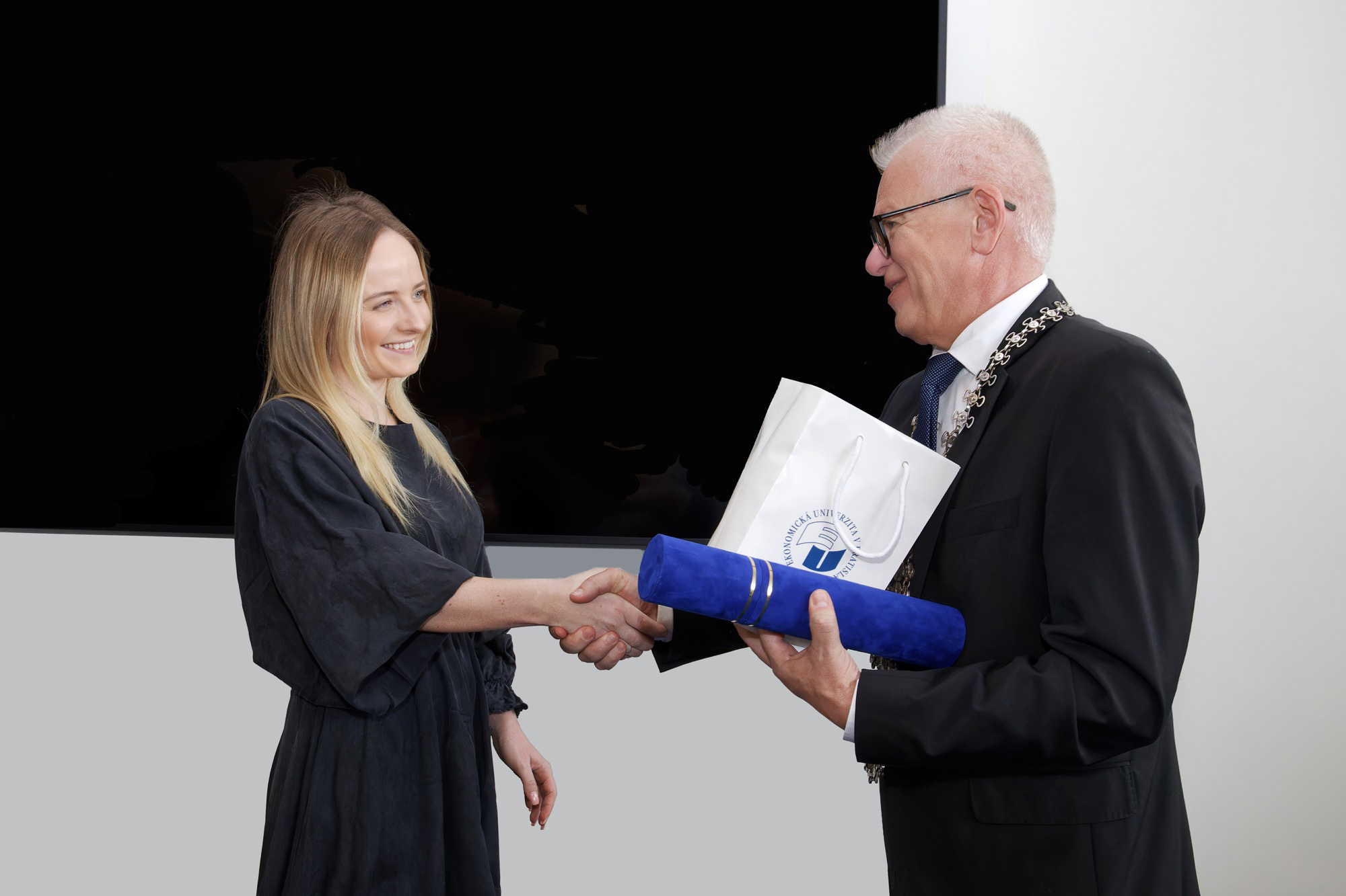 Udelenie Ceny Imricha Karvaša za najlepšiu doktorandskú dizertačnú prácu a diplomovú prácu