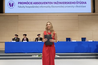 Blahoželáme čerstvým absolventom Ekonomickej univerzity v Bratislave - Promócie 2024