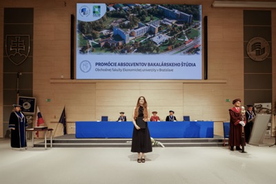 Blahoželáme čerstvým absolventom Ekonomickej univerzity v Bratislave - Promócie 2024