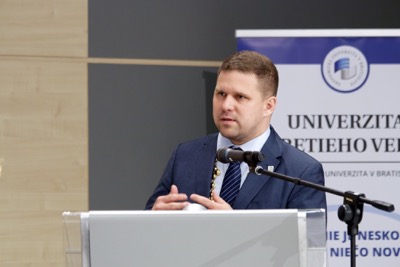 Promócie v akademickom roku 2023/2024 začala Univerzita tretieho veku Ekonomickej univerzity v Bratislave