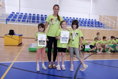 Leto v pohybe 2024: Športový tábor plný radosti a pohybu na Ekonomickej univerzite v Bratislave