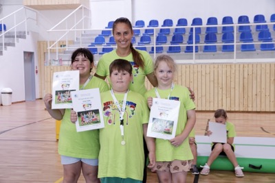 Leto v pohybe 2024: Športový tábor plný radosti a pohybu na Ekonomickej univerzite v Bratislave