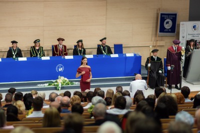 Blahoželanie čerstvým absolventom Ekonomickej univerzity v Bratislave