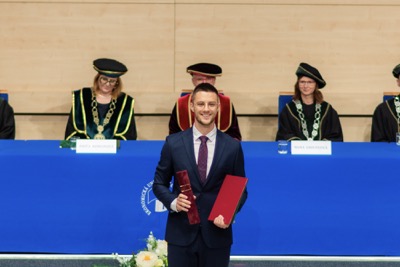 Blahoželanie čerstvým absolventom Ekonomickej univerzity v Bratislave