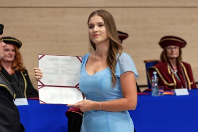 Blahoželanie čerstvým absolventom Ekonomickej univerzity v Bratislave