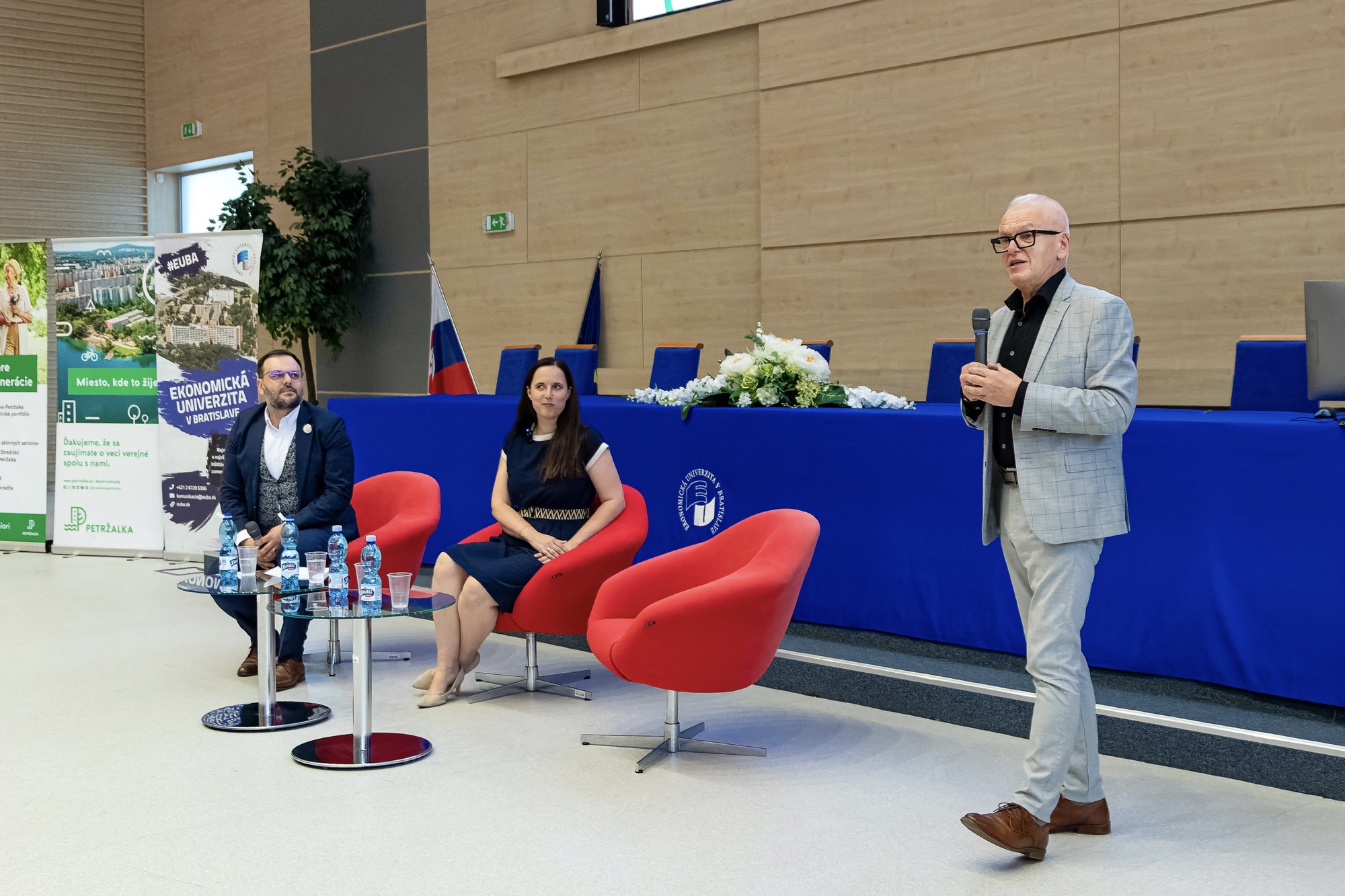Univerzita tretieho veku EUBA ukončila akademický rok 2024/2025
