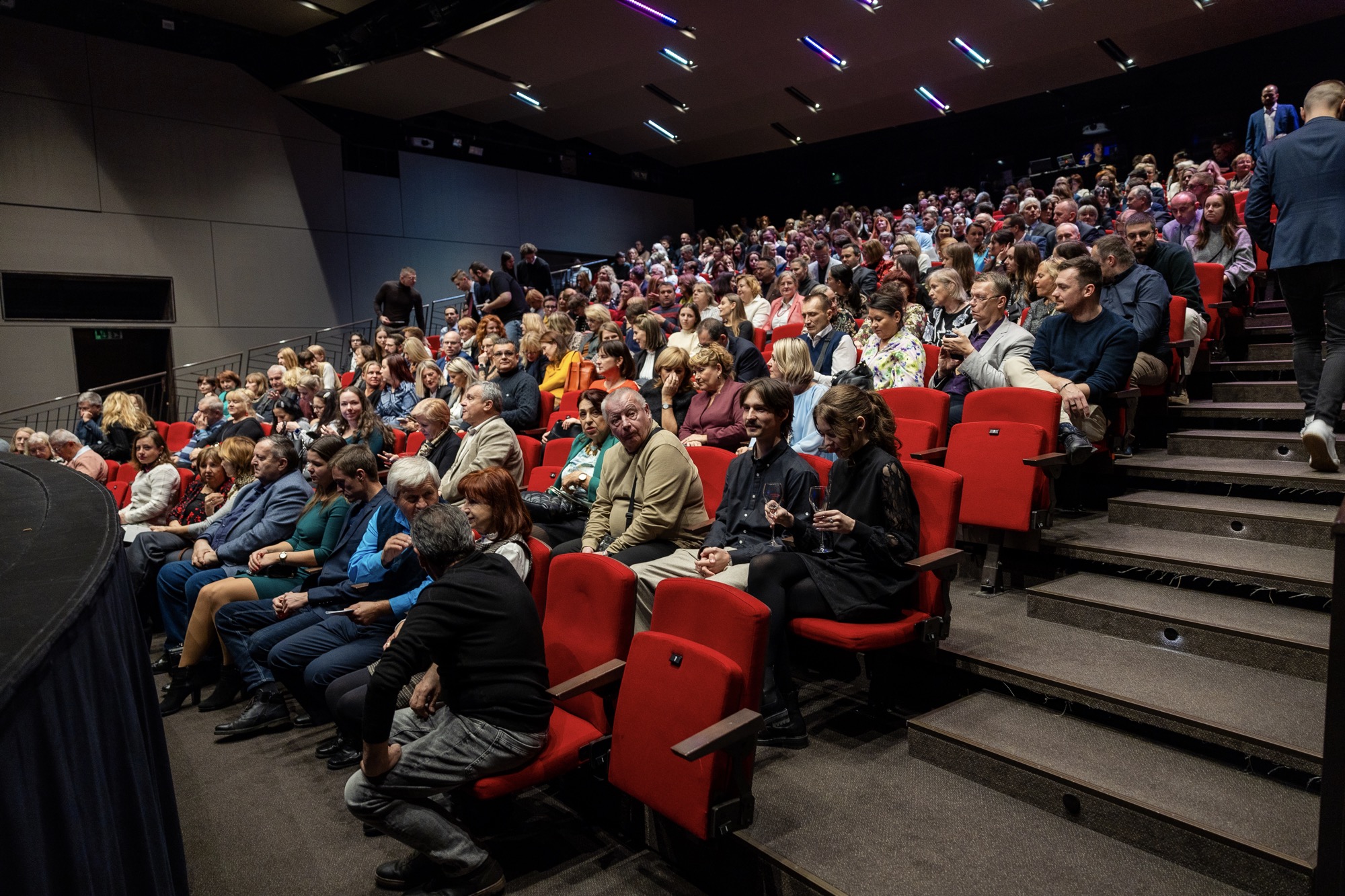 Ekonomická univerzita v Bratislave pokrstila novú publikáciu: 85-ročný príbeh EUBA