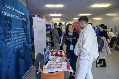 Kariérna cesta 2025: Desiatky prestížnych zamestnávateľov priniesli študentom jedinečné kariérne príležitosti