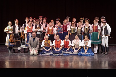EUBA oslávila 85 rokov tradície folklórom: FS Ekonóm vystúpil v Dome kultúry Zrkadlový háj
