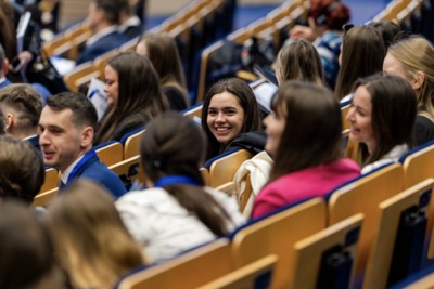 Modelová konferencia 2026 na EUBA: študenti simulovali rokovania OSN o vodnej kríze