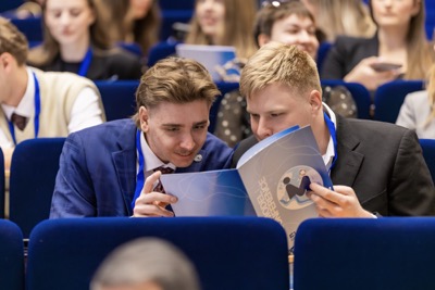 Modelová konferencia 2026 na EUBA: študenti simulovali rokovania OSN o vodnej kríze