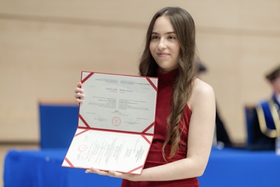 Nová kapitola sa začína. EUBA blahoželá svojim absolventkám a absolventom