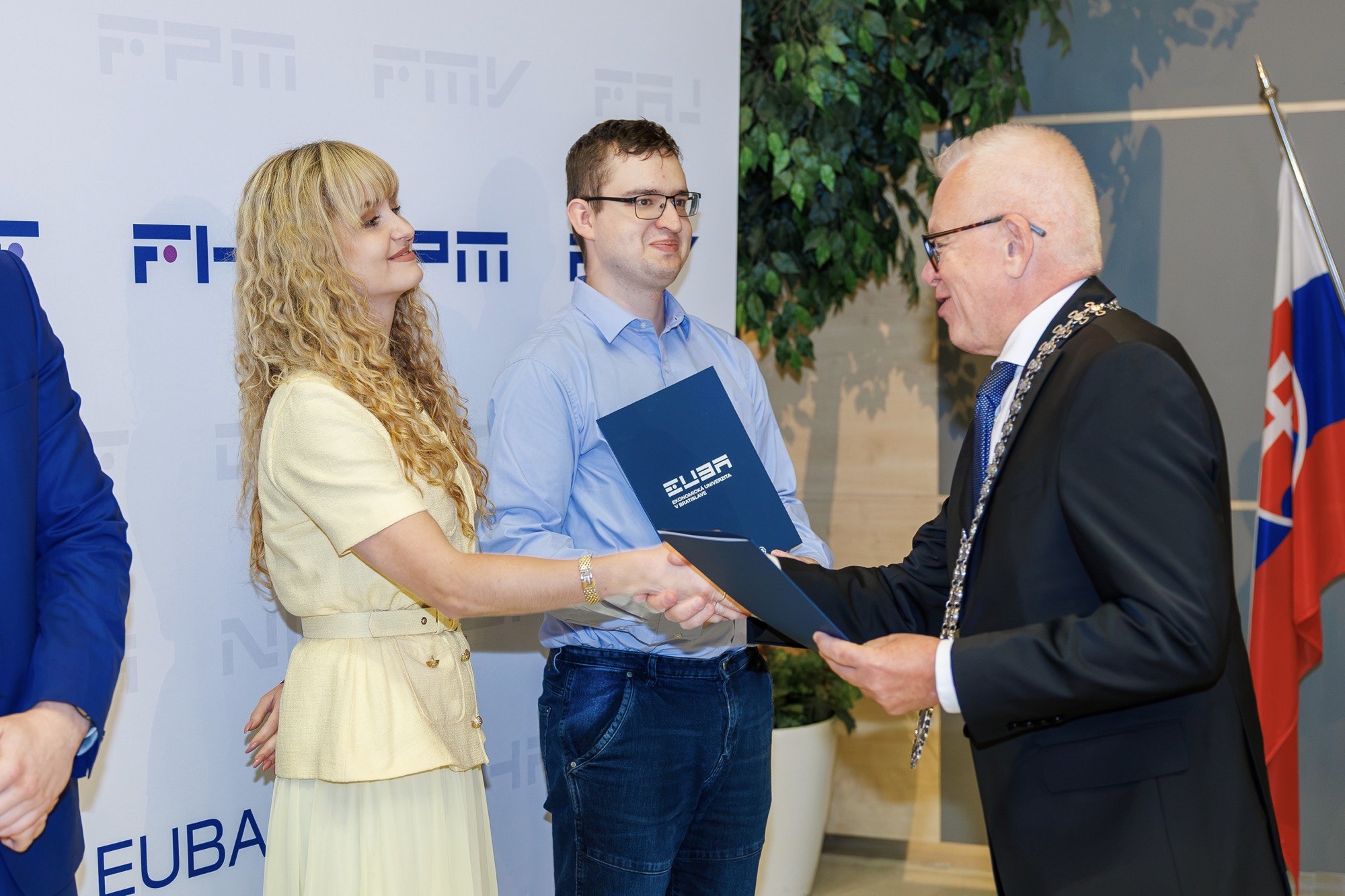 Rektor udelil Cenu EU v Bratislave za publikačnú činnosť, Cenu rektora EU v Bratislave za pedagogickú činnosť a Cenu rektora EU v Bratislave za ŠVOČ
