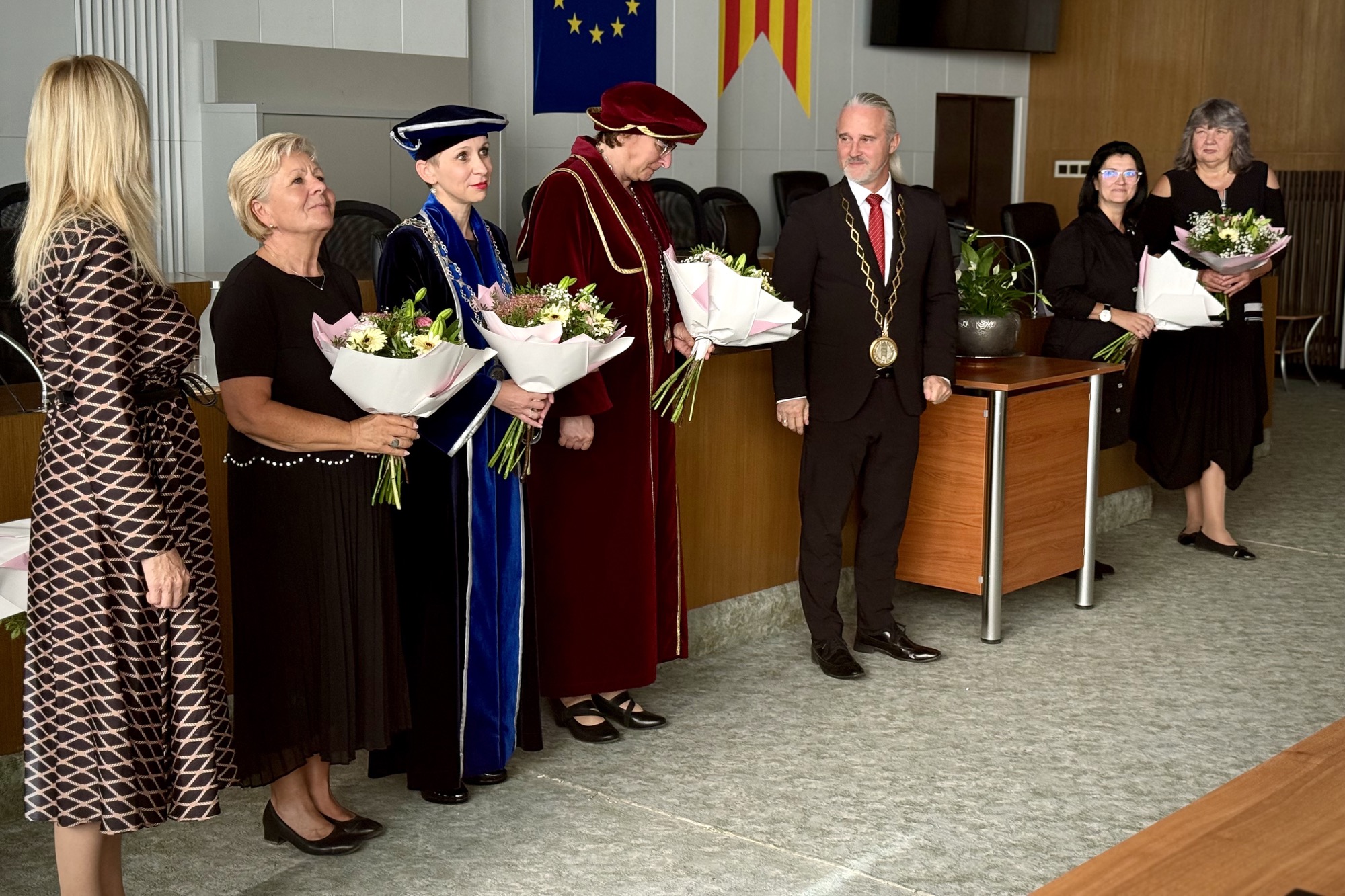 Ekonomická univerzita v Bratislave získala významnú pozíciu v AIUTA, Univerzita tretieho veku otvorila nový akademický rok